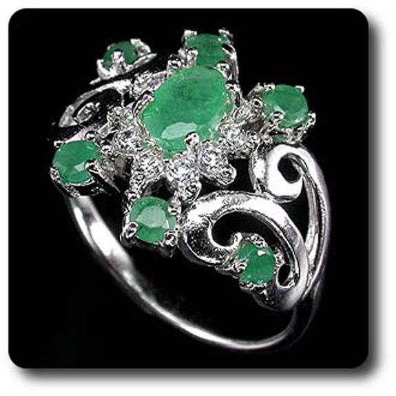 EMERALD RING