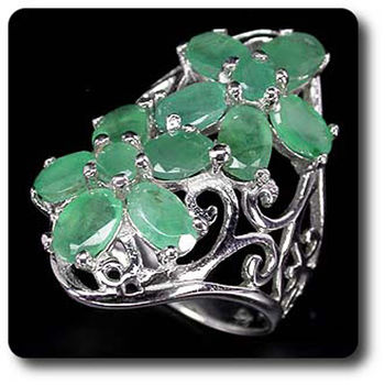 EMERALD RING