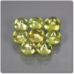 1.18 cts LOT DE 8 SPHENE MULTICOLORE. SI1-I1