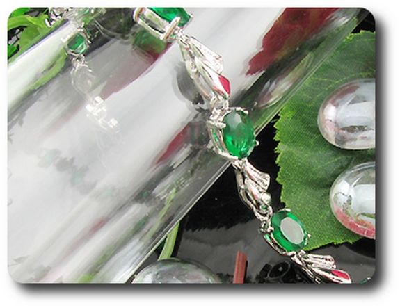 8x8mm Green Emerald Bracelet