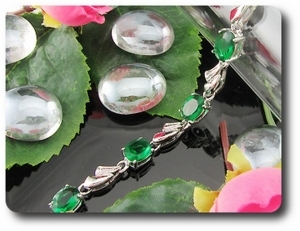 8x8mm Green Emerald Bracelet