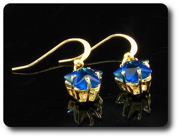 BOUCLES D'OREILLE SAPHIR BLEU