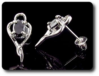 BOUCLES D'OREILLE SAPHIR NOIR