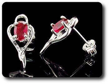 BOUCLES D'OREILLE RUBIS