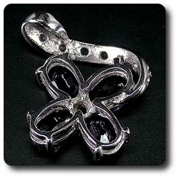 PENDENTIF SAPHIR NOIR & TOPAZE BLANCHE