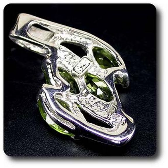 PENDENTIF PERIDOT