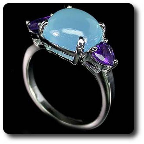 CHALCEDONY & AMETHYST RING