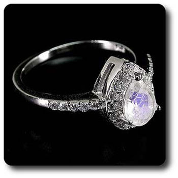 MOONSTONE RING