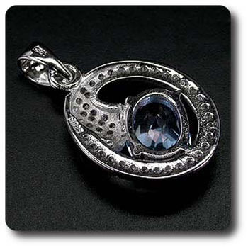 PENDENTIF TOPAZE BLEU