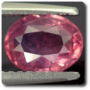 1.36 cts SAPHIR ROSE . SI