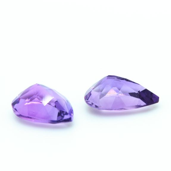 3.42 cts LOT DE 2 AMETHYSTE . VVS1