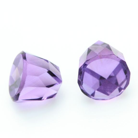 3.35 cts LOT DE 2 AMETHYSTE . VVS1