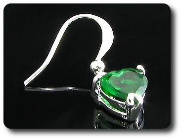 Boucles d'oreille Emeraude de synthèse