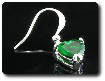 Boucles d'oreille Emeraude de synthèse