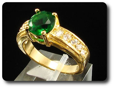 8mm Green Emerald Ring