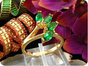 4x6mm Green Emerald Marquise Cut Gold Ring