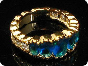 7~5mmx5 Royal Blue Sapphire Oval Gold Ring
