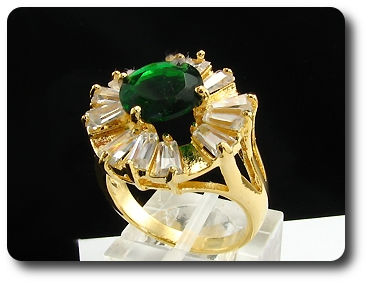 10mm Green Emerald Round Cut Gold Ring