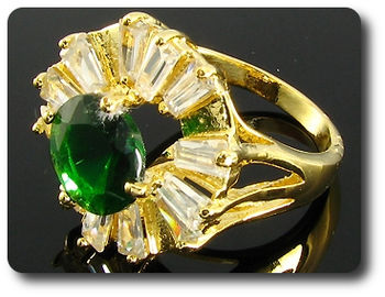 10mm Green Emerald Round Cut Gold Ring
