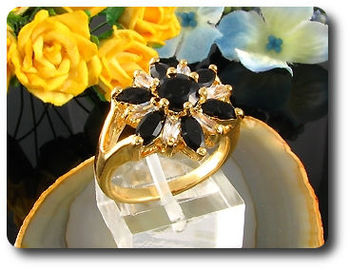 7 x 6mm Black Sapphires Round Cut Gold Ring