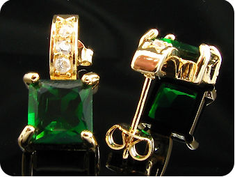 2 x 8mm Green Emeralds Princess Gold Earrings