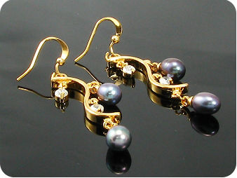 4x8mm Pearl  Earrings