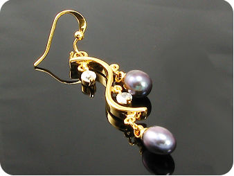 4x8mm Pearl  Earrings