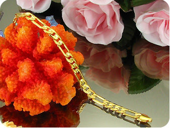 Stylish Engraving Link Chain Pattern Gold Men Bracelet