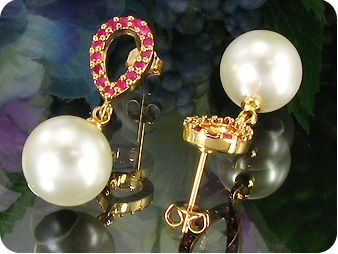 White Pearl 18x3mm Red Ruby Gold Pendant Earrings Set