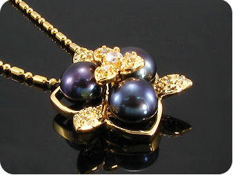 3x8mm Black Fresh Water Pearl Topaz Gold Pendant