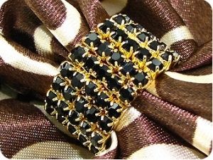 90x3mm Black Sapphire Dancing Party Gold Canival Ring