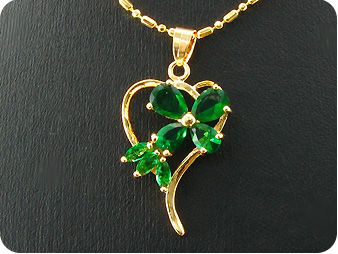 5~8mm Green Emerald Heart Gold Pendant Earrings Set