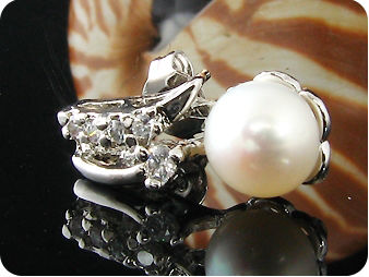 2x7mm Fresh Water Pearl Earrings