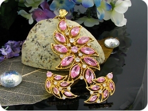 23x12 4~2mm Pink Sapphire Gold Pendant Earrings Set