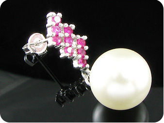 2x12mm White Fresh Water Huge Pearl Red Ruby Earrings
