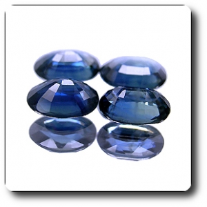4.12 cts LOT DE 4 SAPHIRS .SI1- IF
