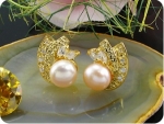 2x8mm Creamy Fresh Water Pearl Topaz Gold Earrings