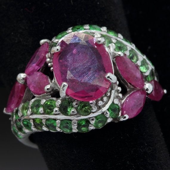 RUBY & TSAVORITE GARNET RING