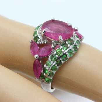 RUBY & TSAVORITE GARNET RING