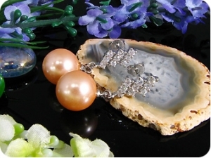 2x12mm Pearl Earrings