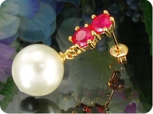 White Pearl 6x5mm Red Ruby Gold Pendant Earrings Set