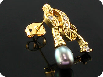 2x7mm Black Fresh Water Pearl Topaz Oval Gold Earrings