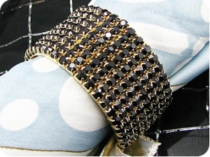 320x3mm Black Sapphire Canival Party Gold Bracelet