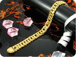 Engraving Pattern Link Style Quality Gold Men Bracelet