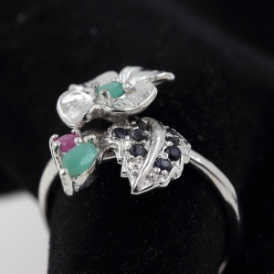 SAPPHIRE, EMERALD & RUBY RING