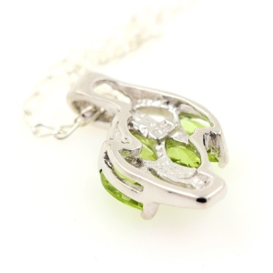 PERIDOT  PENDANT