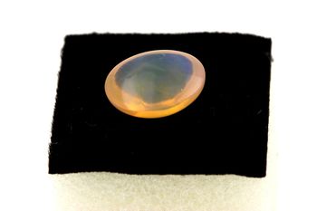 1.85 cts OPALE DE FEU . IF