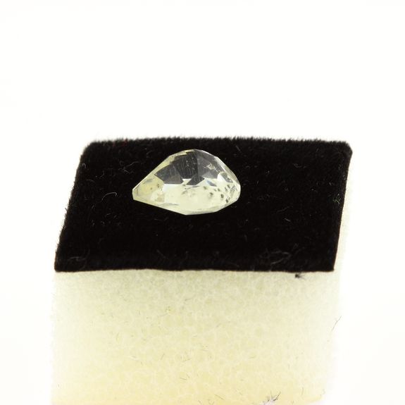 1.53CT.   Yellow Orthoclase Feldspar. VVS