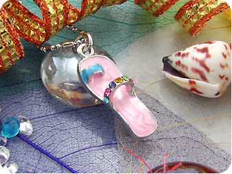 7x2mm Multicolour Topaz Yellow Sandal Style Pendant
