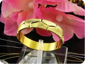 Yellow Gold Engraving Pattern  Ring
